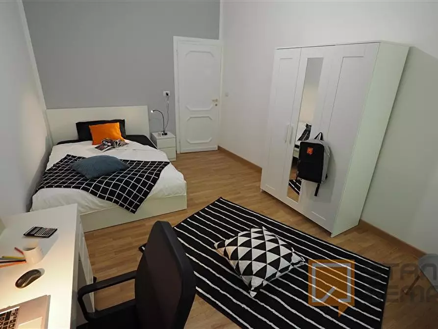 Immagine 3 di Stanza singola in affitto  in Via Santa Chiara 50 a Torino