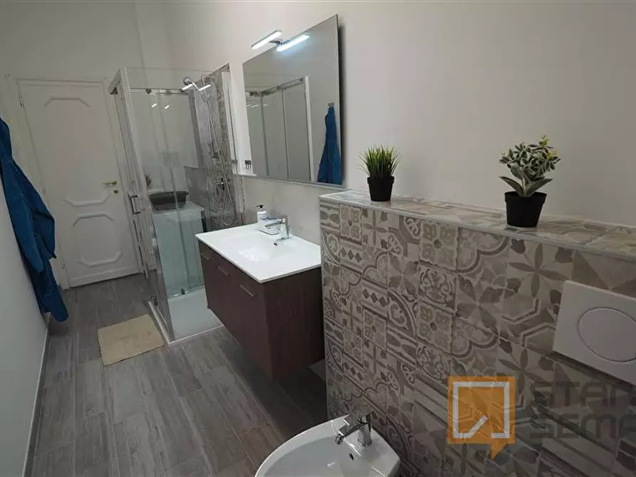 Immagine 7 di Stanza singola in affitto  in Via Santa Chiara 50 a Torino