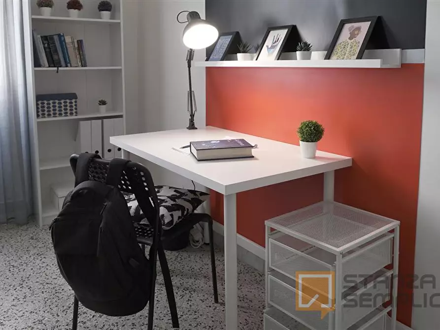 Immagine 4 di Stanza singola in affitto  in Vico Campane a Donnalbina n. 18 a Napoli