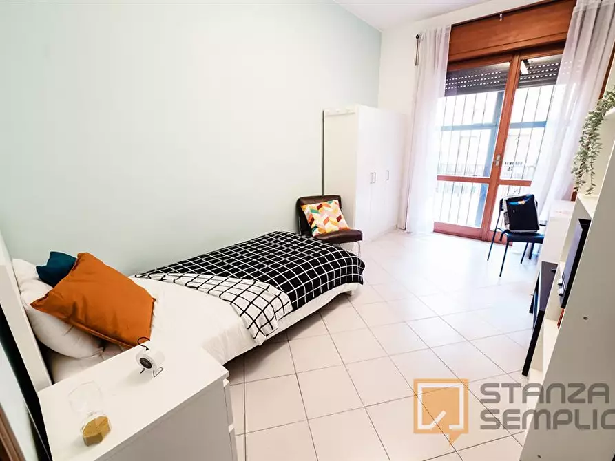 Immagine 1 di Stanza singola in affitto  in Via ANGELO MAJ 11 a Bergamo