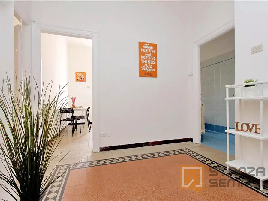 Immagine 16 di Stanza singola in affitto  in Via di Villa Koch 4 a Roma