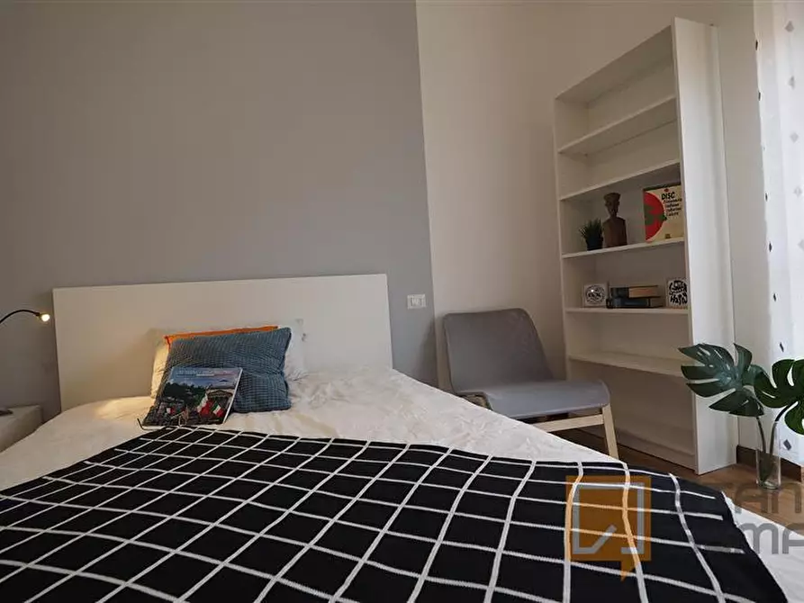 Immagine 1 di Stanza singola in affitto  in Via Santa Chiara 50 a Torino