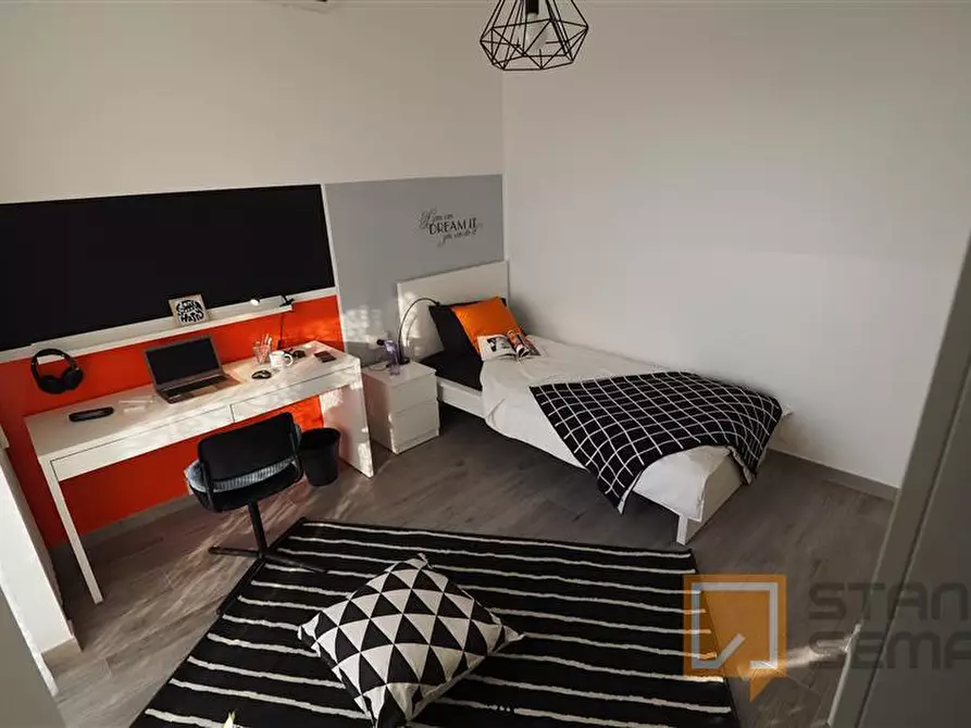 Immagine 2 di Stanza singola in affitto  in Via Arturo Farinelli 40/5 a Torino