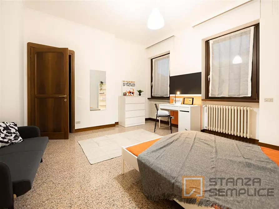 Immagine 2 di Stanza singola in affitto  in Via Goito 5 a Lecco