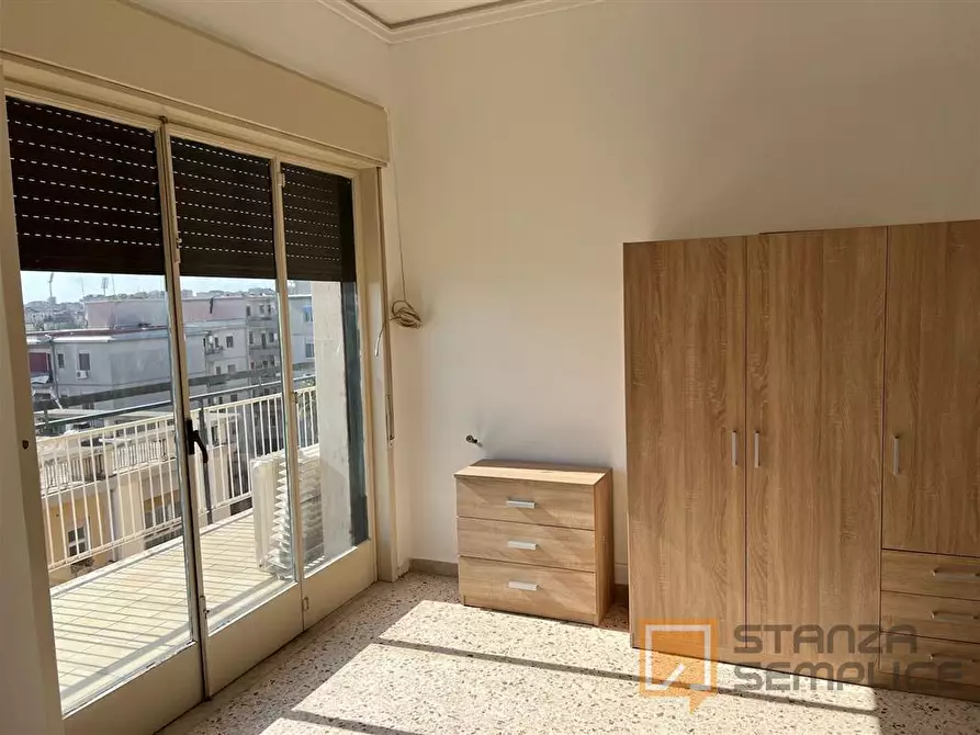 Immagine 3 di Stanza singola in affitto  in via d'angio 91 a Catania