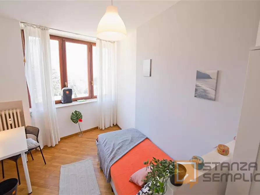 Immagine 7 di Stanza singola in affitto  in Via Resinelli 12 a Lecco