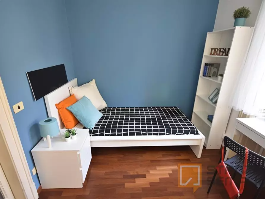 Immagine 1 di Stanza singola in affitto  in VIA LOCATELLI 49 a Bergamo