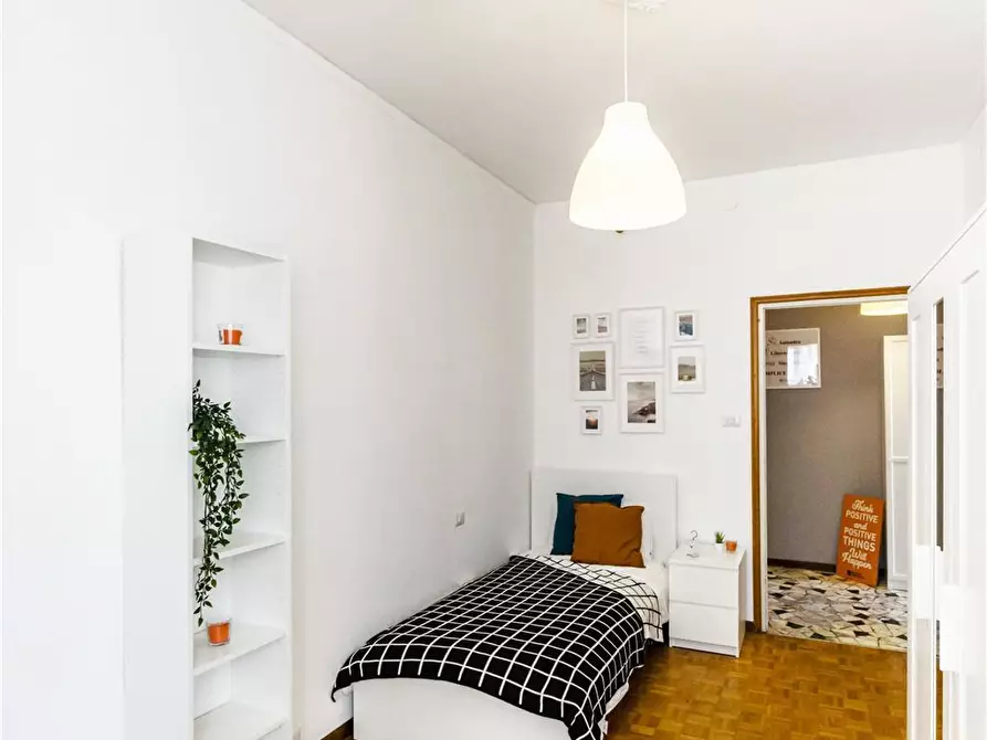 Immagine 3 di Stanza singola in affitto  in Via 24 MAGGIO 11 a Bergamo