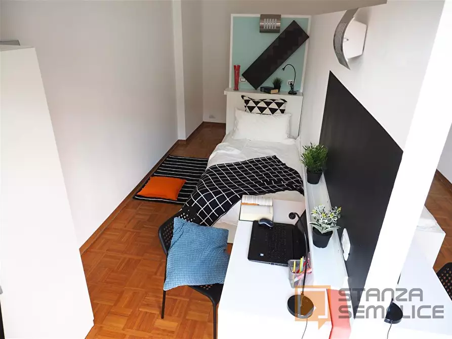 Immagine 4 di Stanza singola in affitto  in Via Gian Domenico Cassini n.64 a Torino