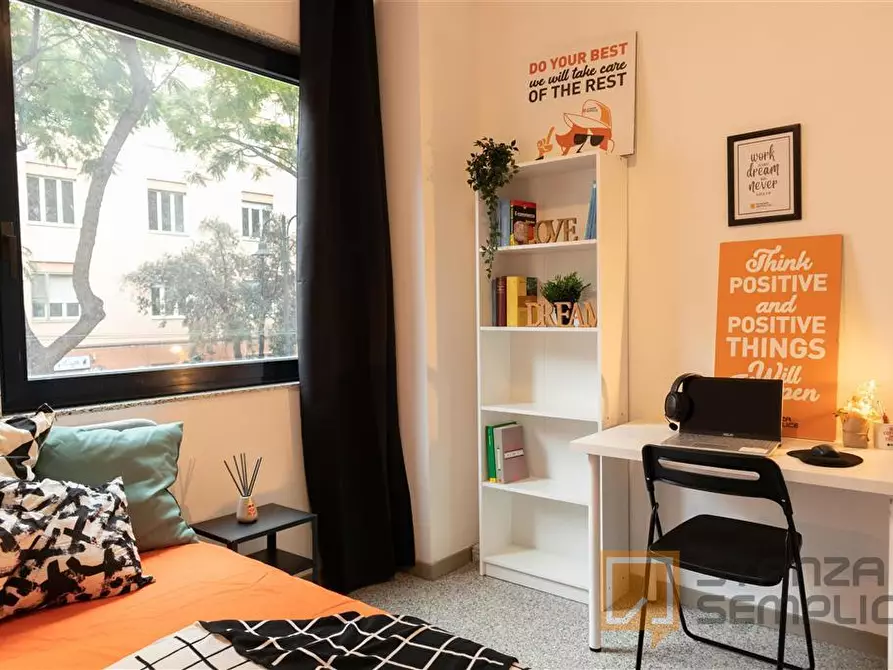 Immagine 2 di Stanza singola in affitto  in Via Dante 108 a Cagliari