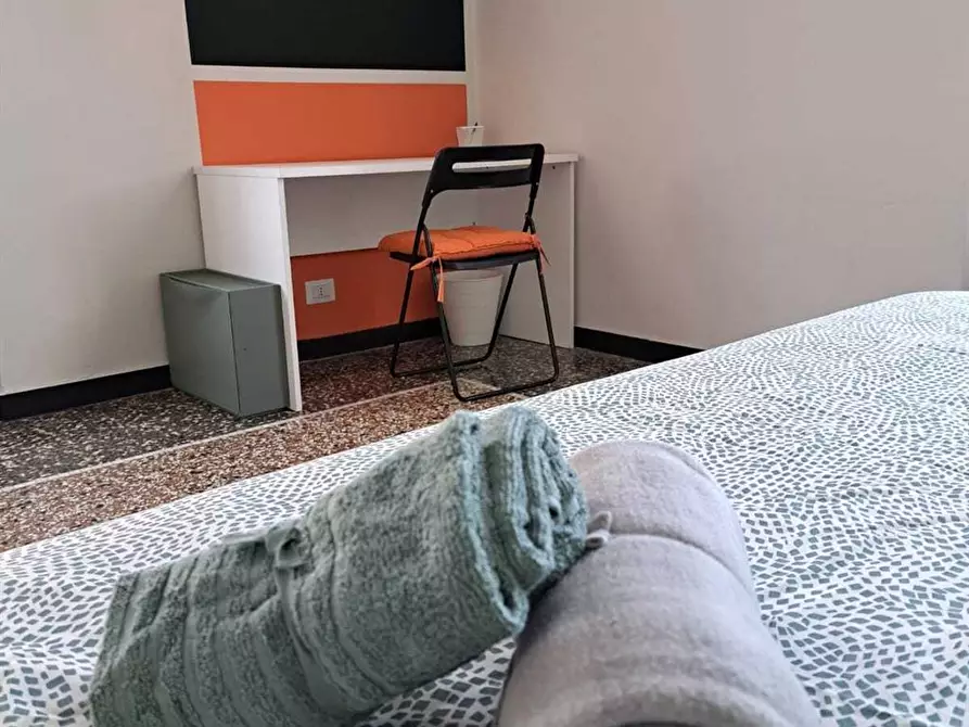 Immagine 7 di Stanza singola in affitto  in SALITA PIANO DI ROCCA 8/9 a Genova