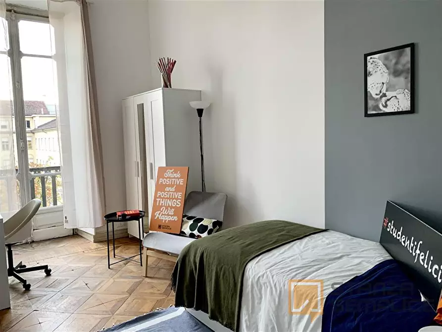 Immagine 2 di Stanza singola in affitto  in Corso Re Umberto n.34 a Torino