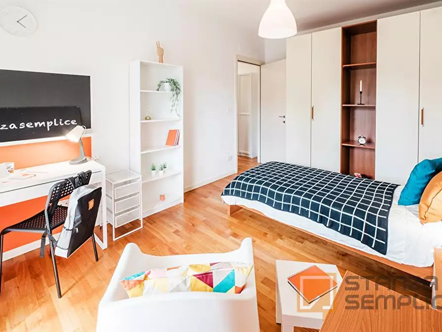 Immagine 4 di Stanza singola in affitto  in VIA BERIZZI 25 a Bergamo