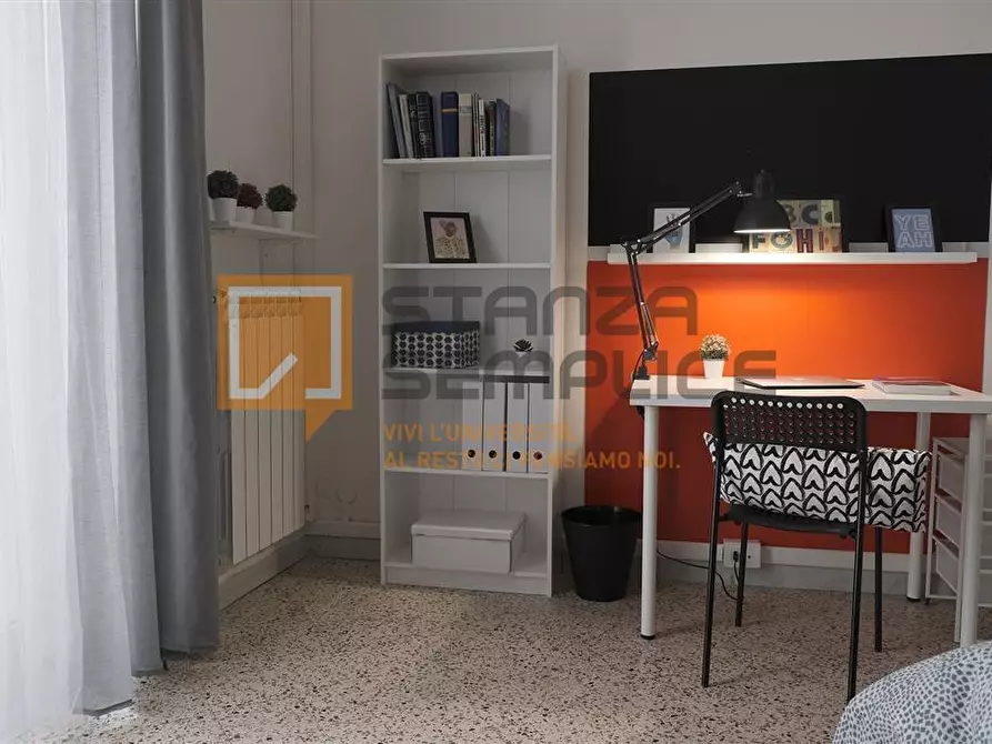 Immagine 1 di Stanza singola in affitto  in Vico Campane a Donnalbina n. 18 a Napoli