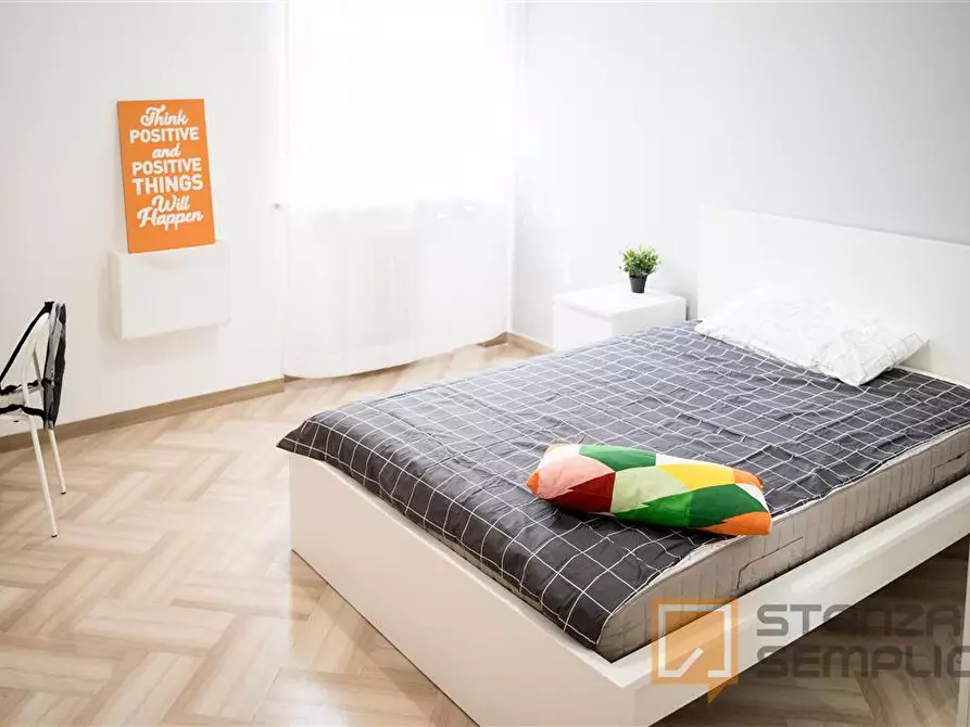 Immagine 1 di Stanza singola in affitto  in Via Giulio Petroni 25/5 a Bari