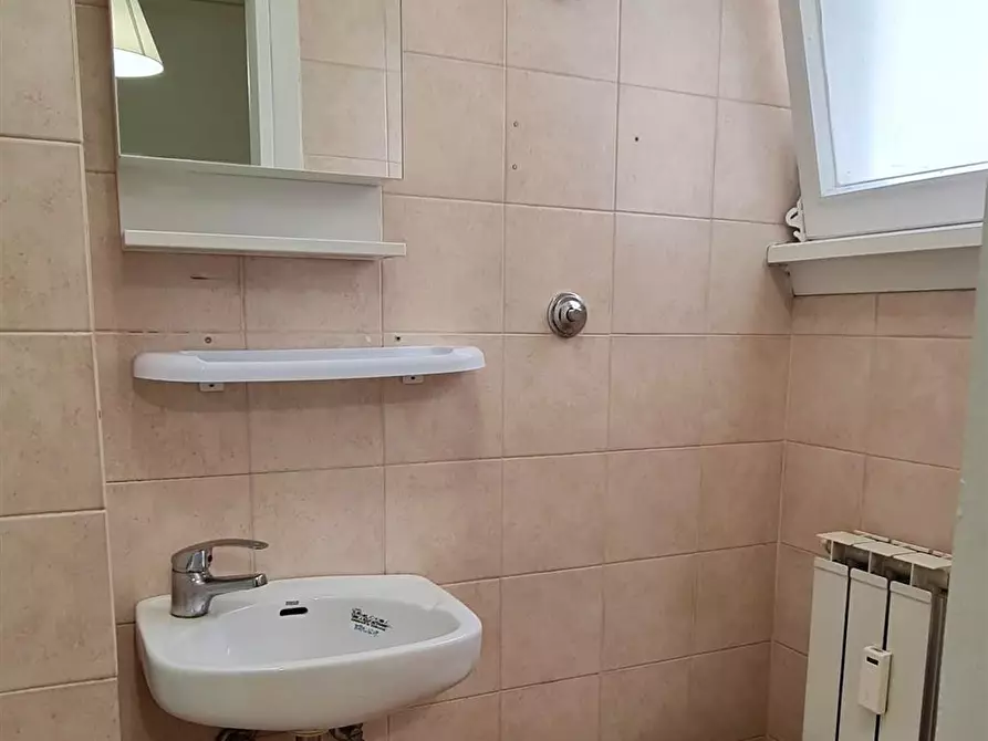 Immagine 20 di Stanza singola in affitto  in Lungotevere di Pietra Papa, 61  a Roma