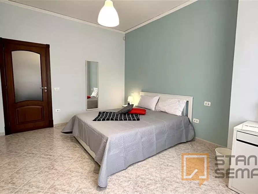 Immagine 6 di Stanza singola in affitto  in Via Diocleziano n. 210   a Casandrino