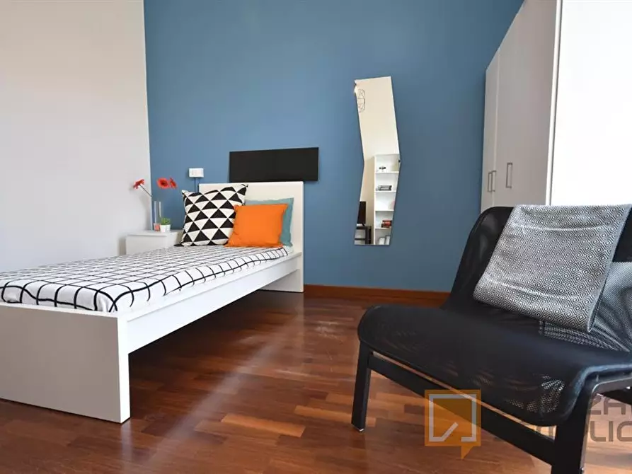 Immagine 1 di Stanza singola in affitto  in VIA LOCATELLI 49 a Bergamo