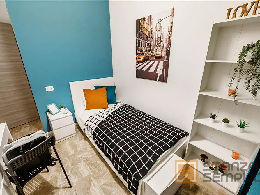 Immagine 2 di Stanza singola in affitto  in Via 24 MAGGIO 19 a Bergamo