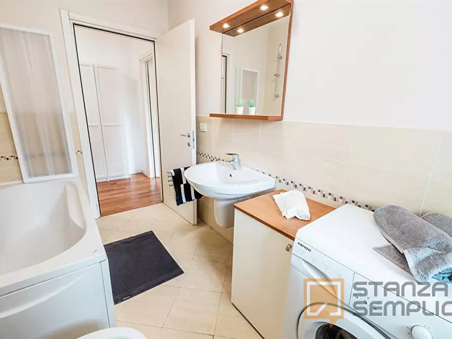 Immagine 10 di Stanza singola in affitto  in VIA BERIZZI 25 a Bergamo