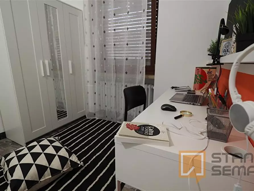 Immagine 1 di Stanza singola in affitto  in Via Santa Chiara 50 a Torino