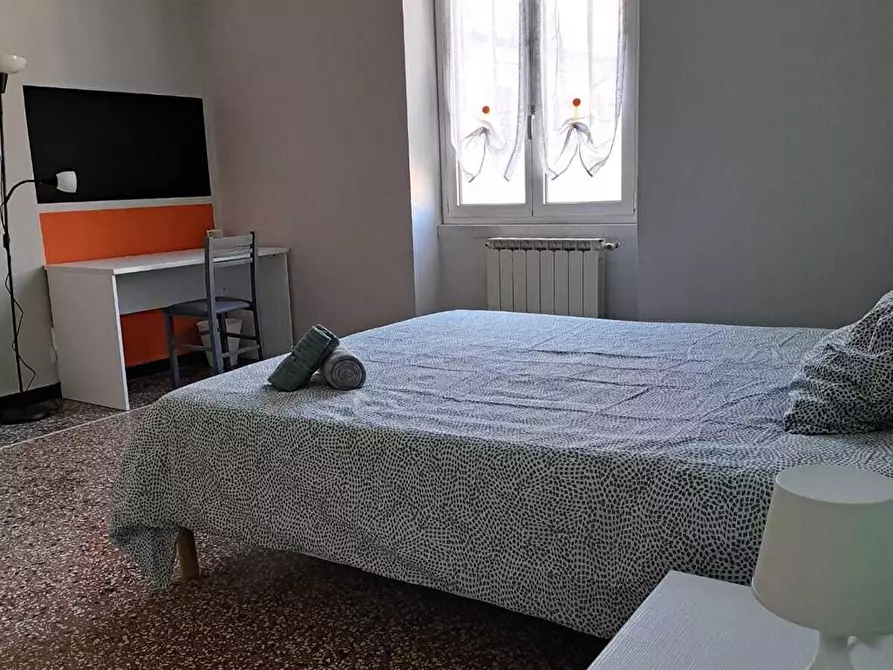 Immagine 6 di Stanza singola in affitto  in SALITA PIANO DI ROCCA 8/9 a Genova