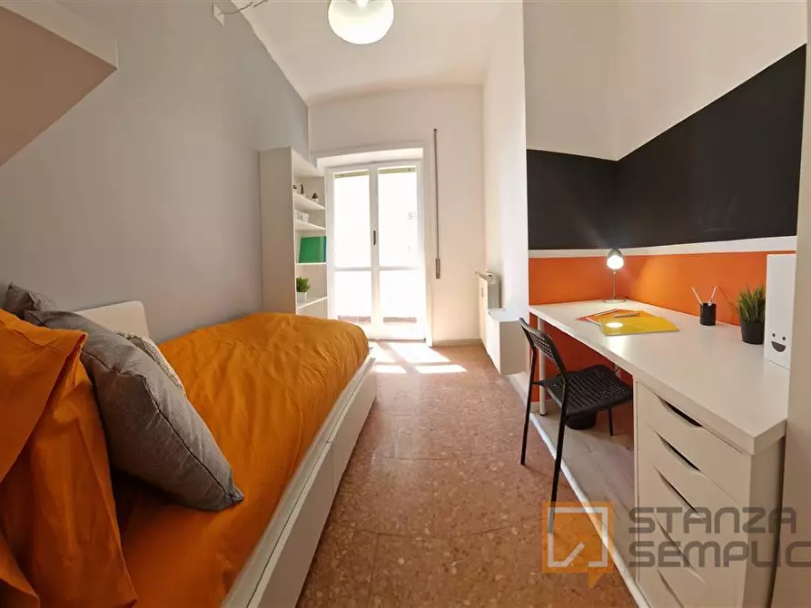 Immagine 3 di Stanza singola in affitto  in Lungotevere di Pietra Papa, 61  a Roma