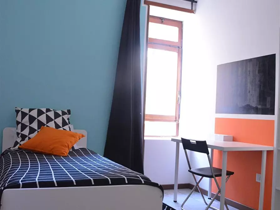 Immagine 1 di Stanza singola in affitto  in Via Tigellio 20b a Cagliari