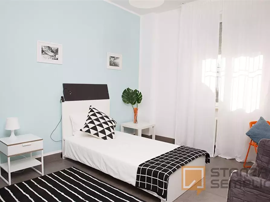 Immagine 1 di Stanza singola in affitto  in VIA BASTIONI SETTENTRIONALI, 49 a Rimini