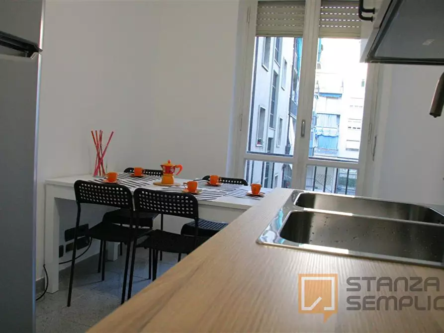 Immagine 5 di Stanza singola in affitto  in Corso Dante 79 a Torino