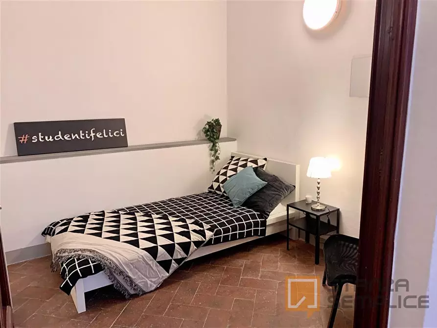 Immagine 1 di Stanza singola in affitto  in VIA S. ANTONINO 13 (1) a Firenze