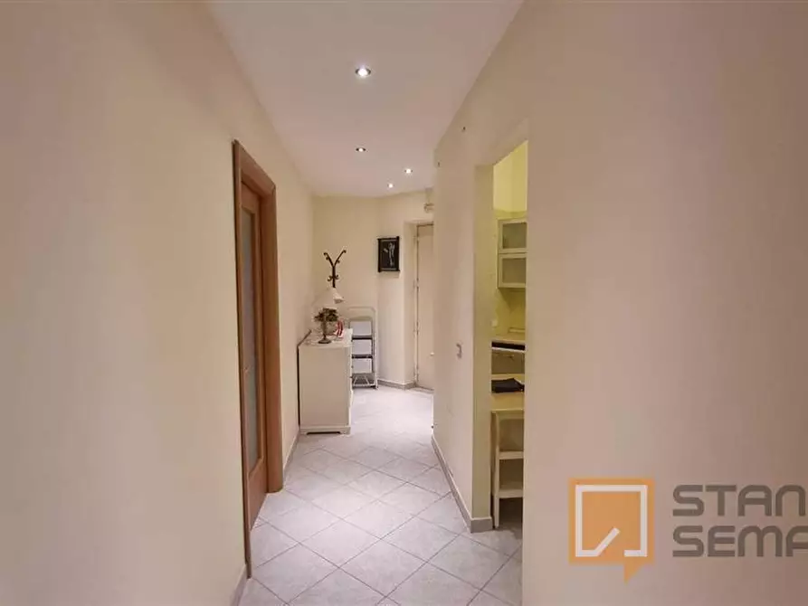 Immagine 11 di Stanza singola in affitto  in Via Pompeo Magno n. 9  a Casandrino