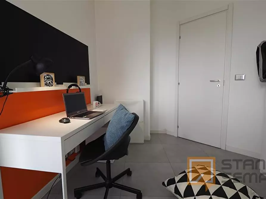 Immagine 3 di Stanza singola in affitto  in Via Verolengo 8 a Torino