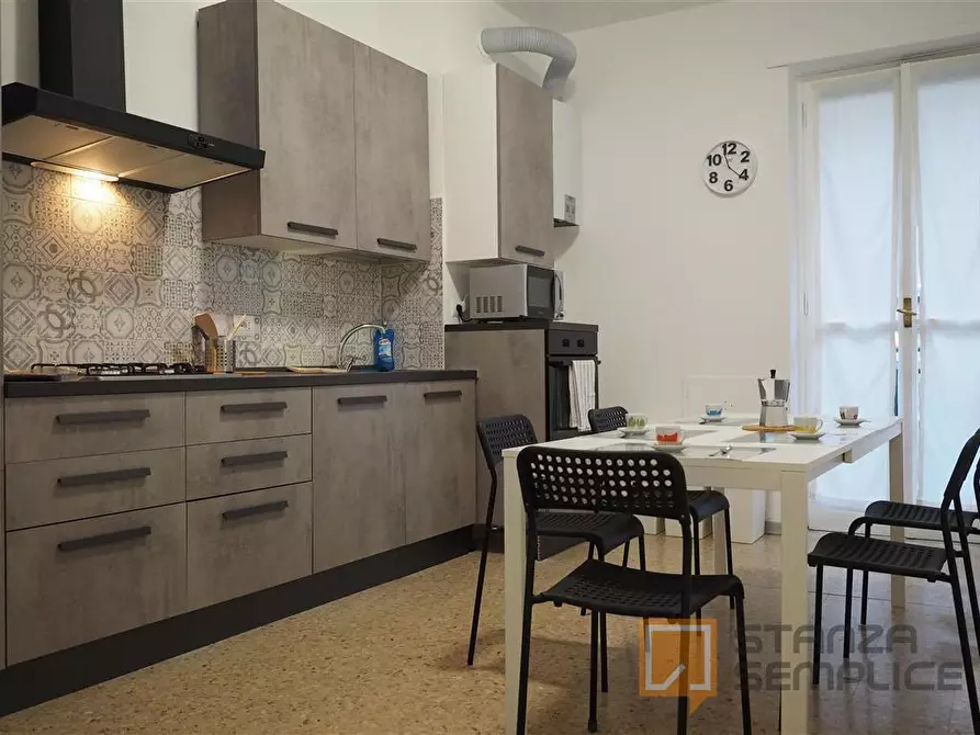 Immagine 5 di Stanza singola in affitto  in Via Amedeo Ugolini 9/a a Torino