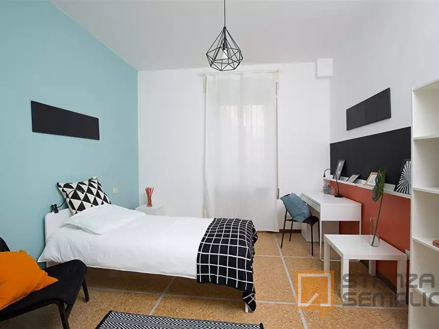 Immagine 2 di Stanza singola in affitto  in VIA SIGISMONDO PANDOLFO MALATESTA, 7 a Rimini