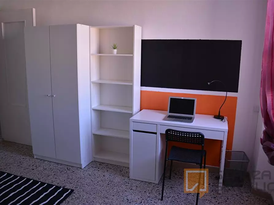 Immagine 3 di Stanza singola in affitto  in Via Ingurtosu n9 a Cagliari