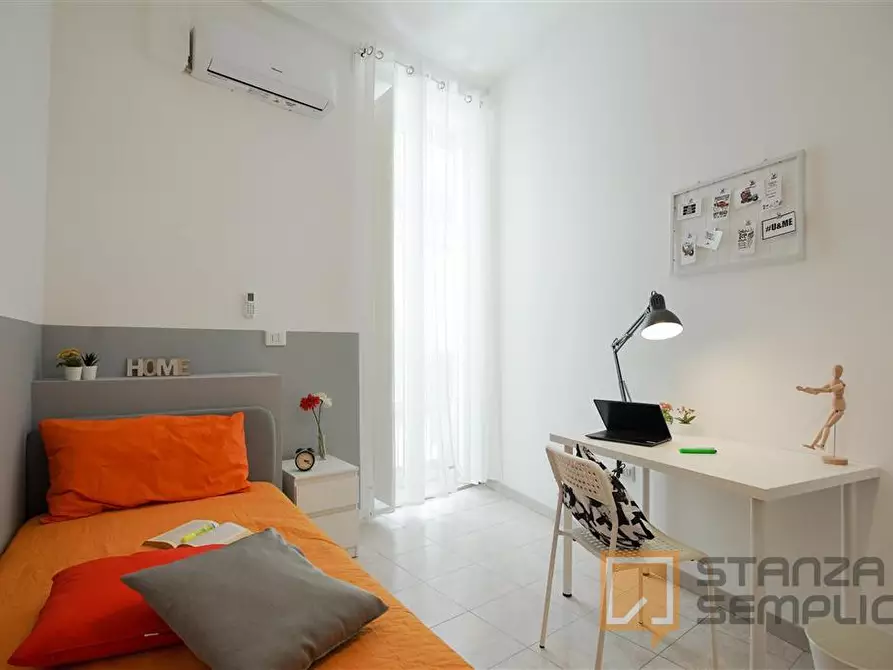 Immagine 6 di Stanza singola in affitto  in Vico Noce 27 a Napoli