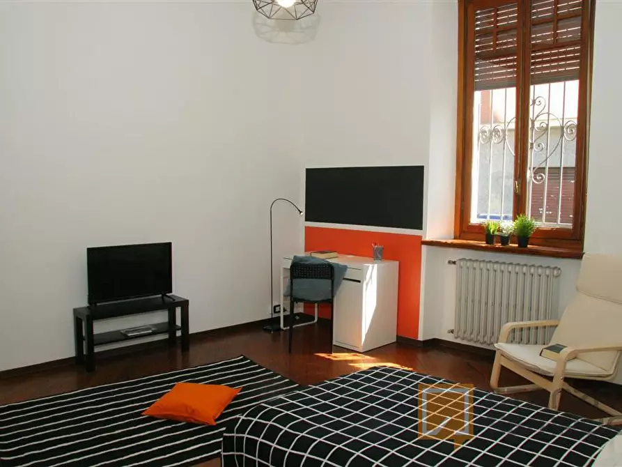 Immagine 2 di Stanza singola in affitto  in Via Beaulard 58 a Torino