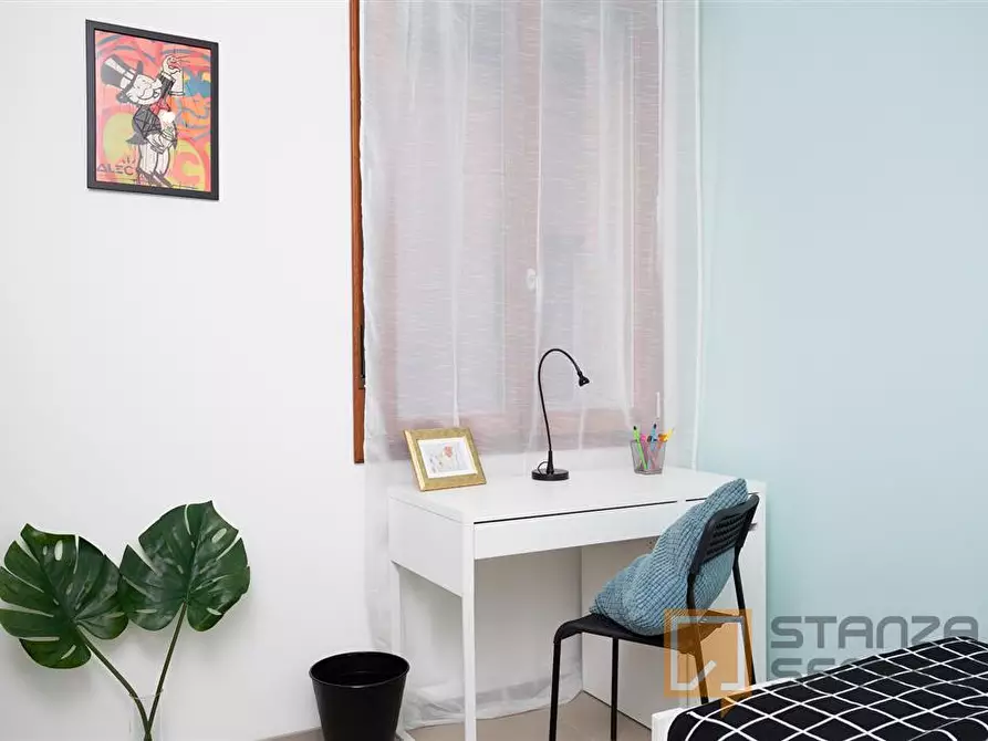 Immagine 2 di Stanza singola in affitto  in VICOLO GIOIA,1 a Rimini