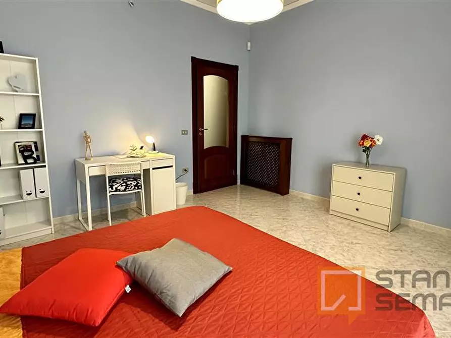 Immagine 4 di Stanza singola in affitto  in Via Diocleziano n. 210   a Casandrino