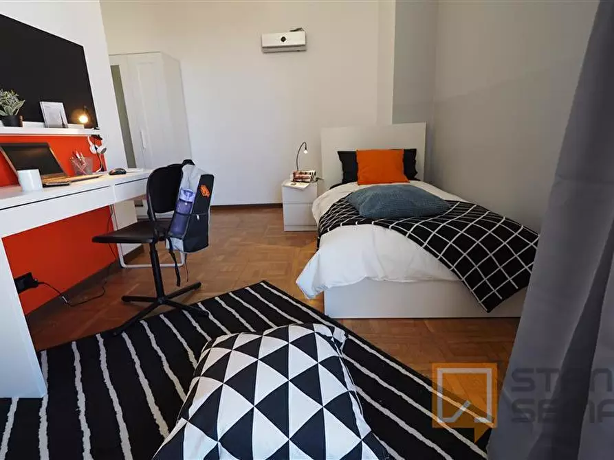 Immagine 2 di Stanza singola in affitto  in Corso Luigi Einaudi 53 a Torino