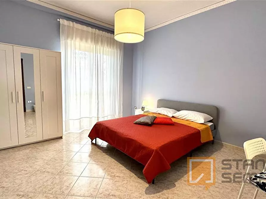 Immagine 2 di Stanza singola in affitto  in Via Diocleziano n. 210   a Casandrino