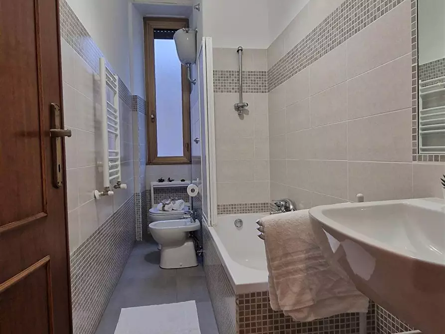 Immagine 26 di Stanza singola in affitto  in Via Cerveteri, 13 a Roma