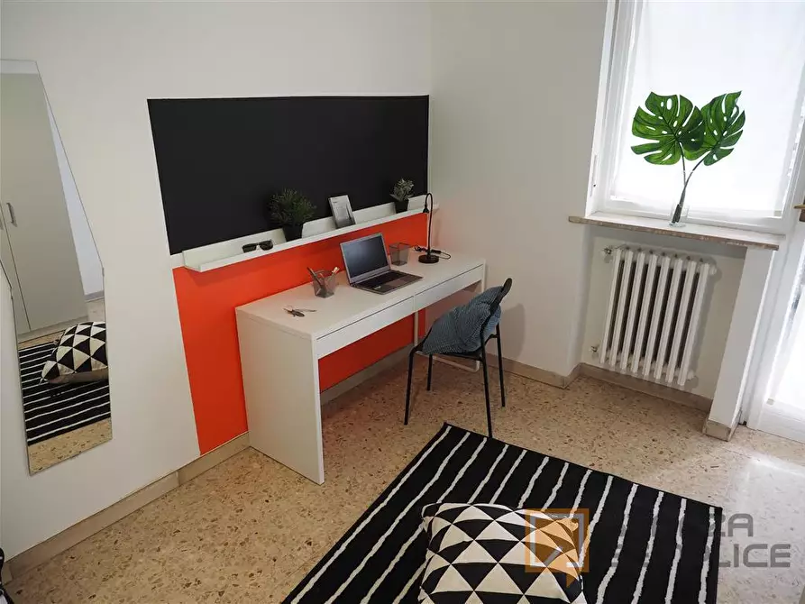 Immagine 3 di Stanza singola in affitto  in Via Amedeo Ugolini 9/a a Torino