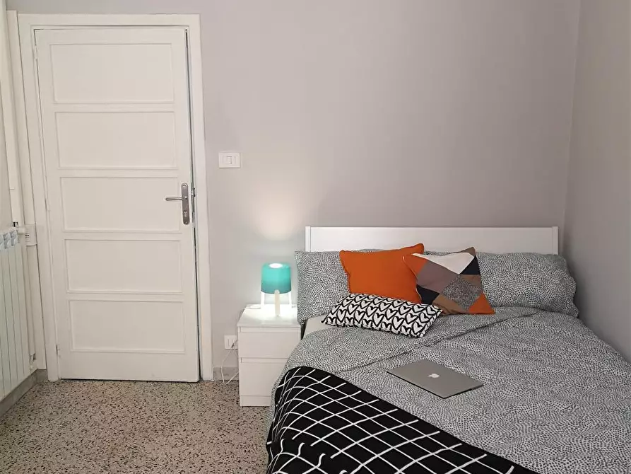 Immagine 3 di Stanza singola in affitto  in Vico Campane a Donnalbina n. 18 a Napoli