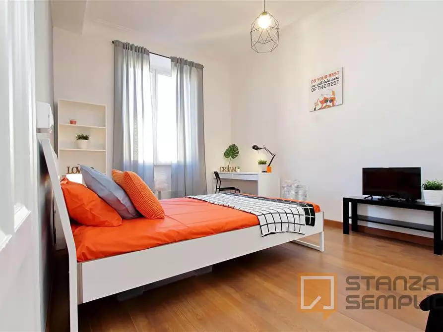 Immagine 2 di Stanza singola in affitto  in Via Lucca 33 a Roma