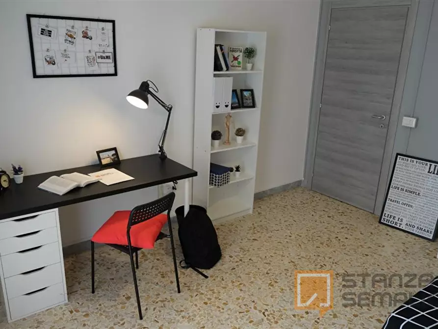 Immagine 4 di Stanza singola in affitto  in Via Terracina n. 381 fab. A - sc. H int. 27 a Napoli