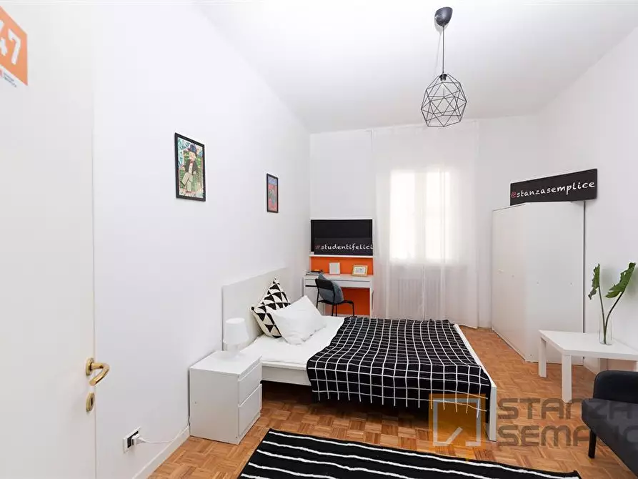 Immagine 1 di Stanza singola in affitto  in CORSO D'AUGUSTO, 108 a Rimini