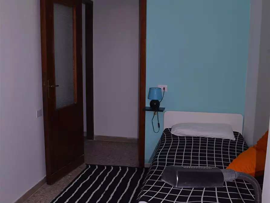 Immagine 2 di Stanza singola in affitto  in Via dei Giudicati n1 a Cagliari