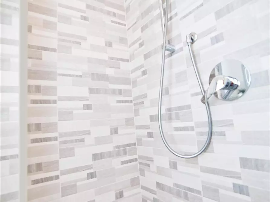 Immagine 17 di Stanza singola in affitto  in Via Salvatore Sassi 10 a Lecco